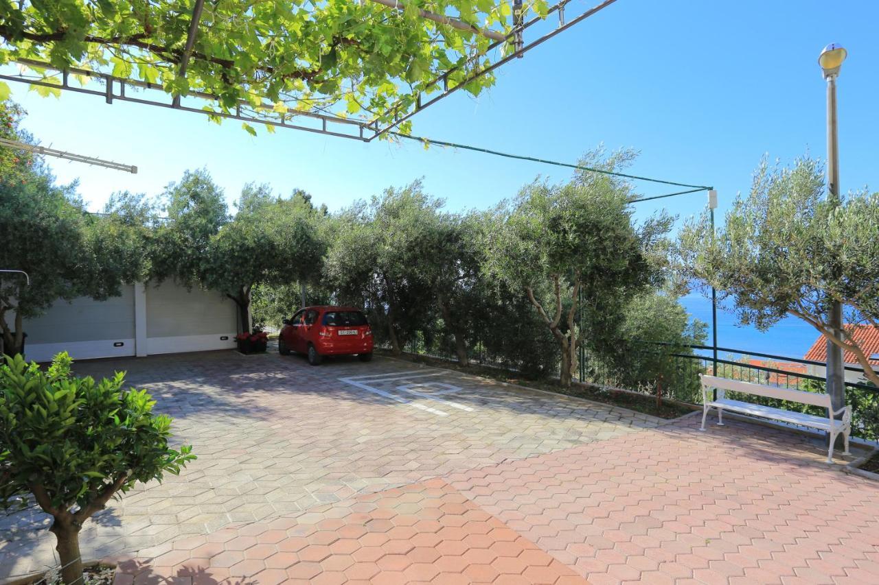 Apartments By The Sea Duce, Omis - 2737 Екстер'єр фото